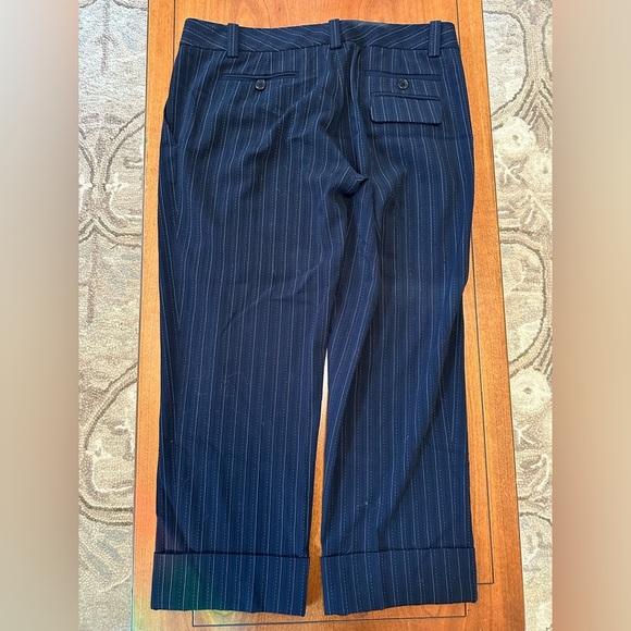 BCBG MaxAzria Cropped Pinstripe Slacks – Size 6, Low Rise - Picture 2 of 6